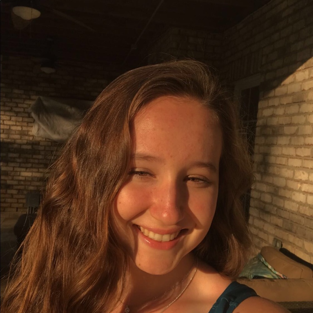 Meet your Posher, Ana